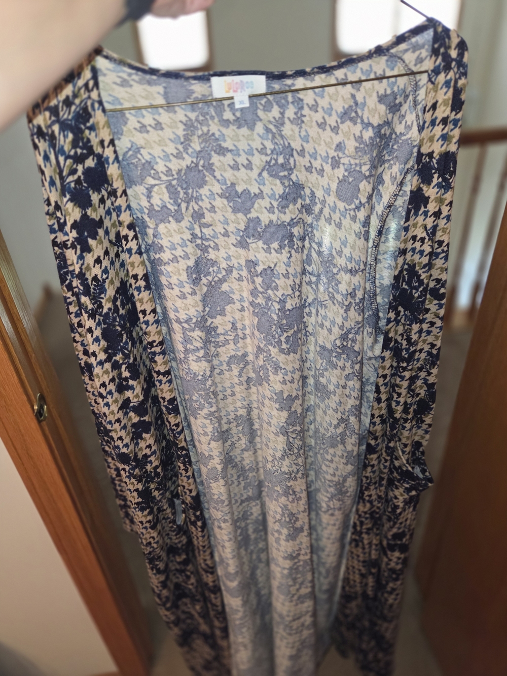 LuLaRoe Navy and Cream Floral Houndstooth Cardigan